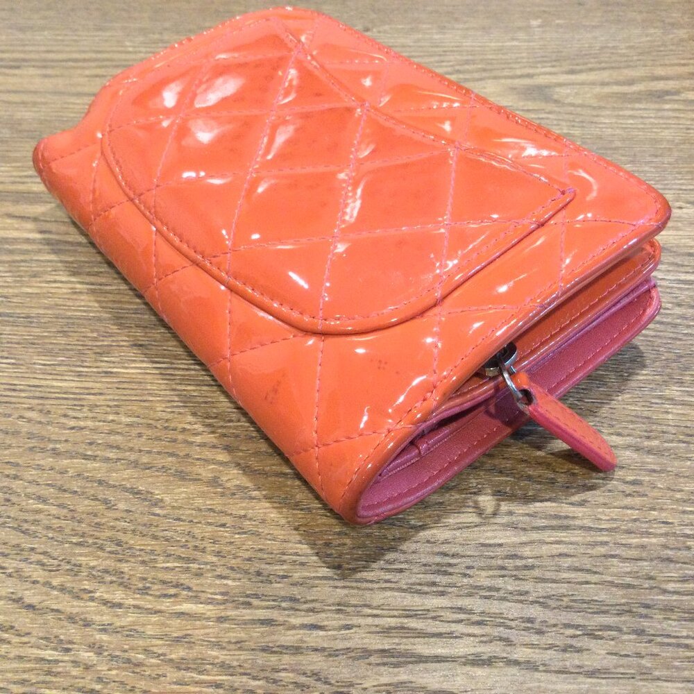 Chanel Patent Quilted Zip Pocket Wallet Coral - Picture 5 of 14